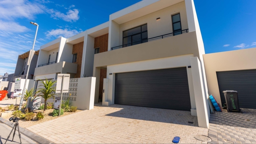 4 Bedroom Property for Sale in Sandown Western Cape